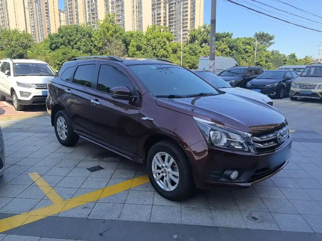 Venucia T70 2016