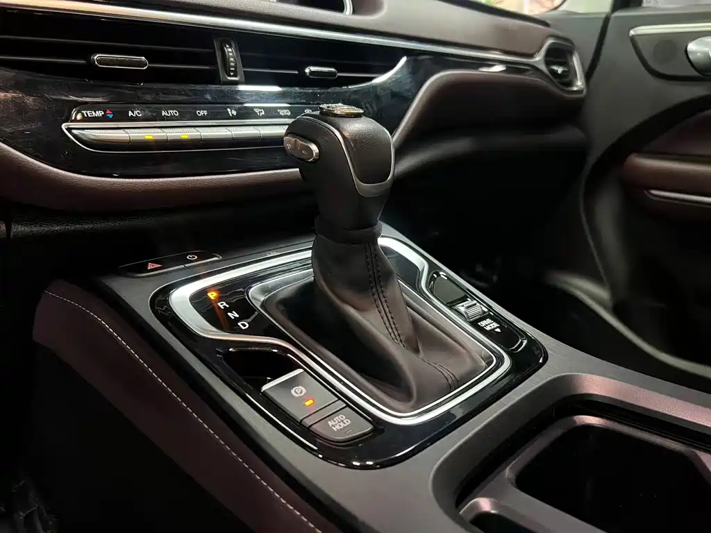 GAC Trumpchi M6 2021 — фото 9