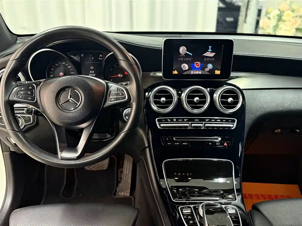 Mercedes-Benz GLC 2016 — фото 25