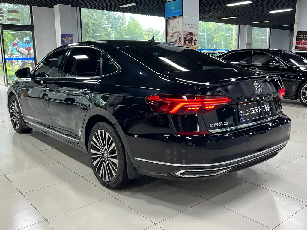 Volkswagen Passat 2021