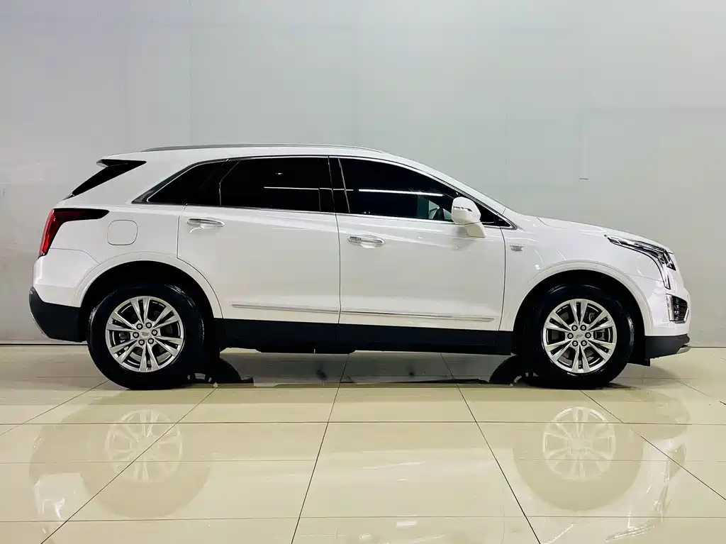 Cadillac XT5 2021 — фото 4