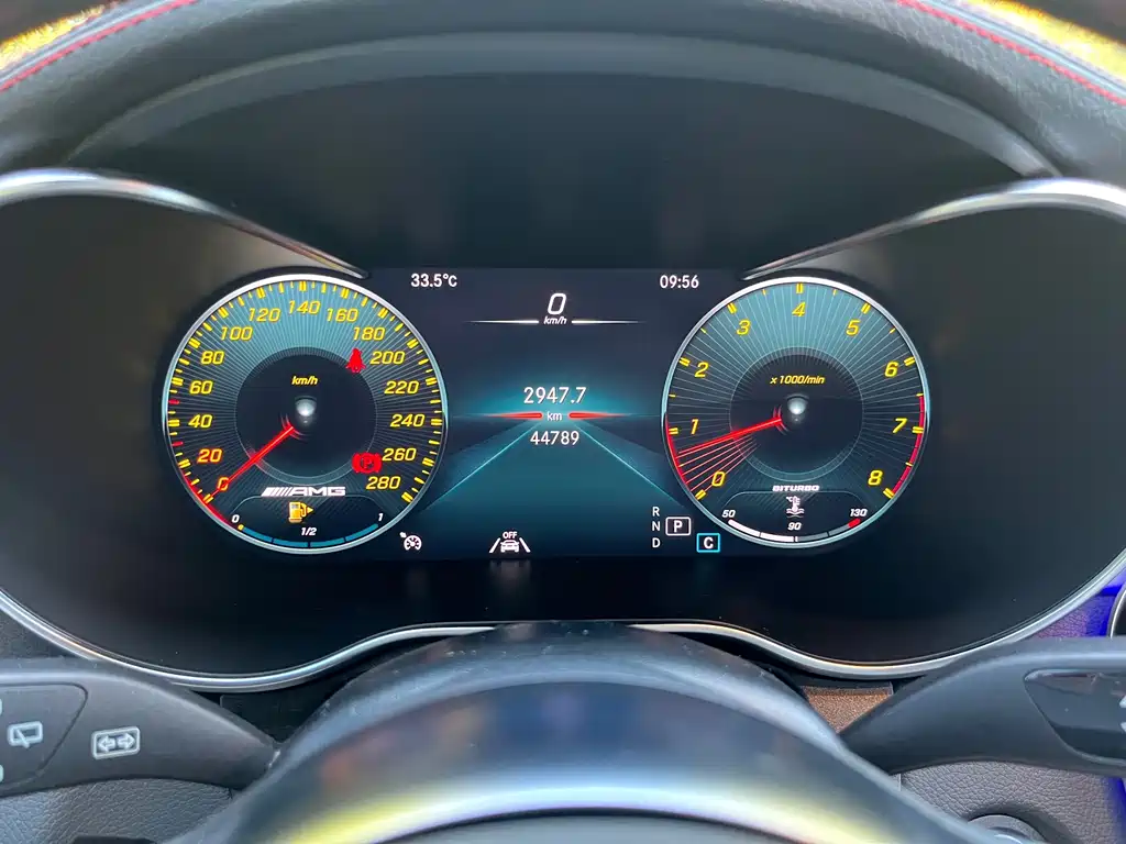 Mercedes-Benz GLC AMG 2023 — фото 12