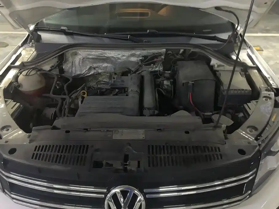 Volkswagen Tiguan 2017 — фото 10