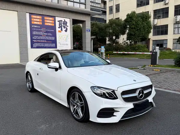 Mercedes-Benz E-Class 2021