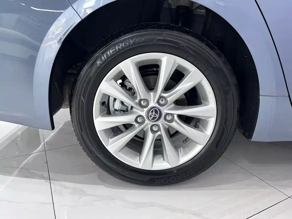 Toyota Corolla 2023 — фото 19