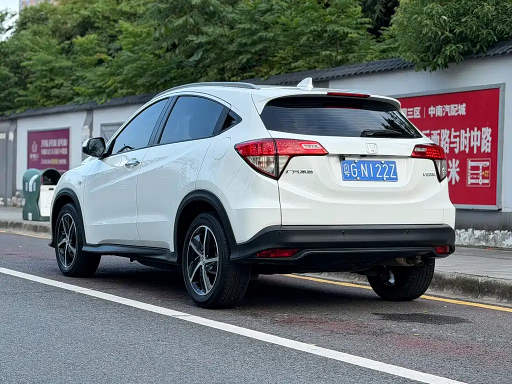 Honda Vezel 2022 — фото 6