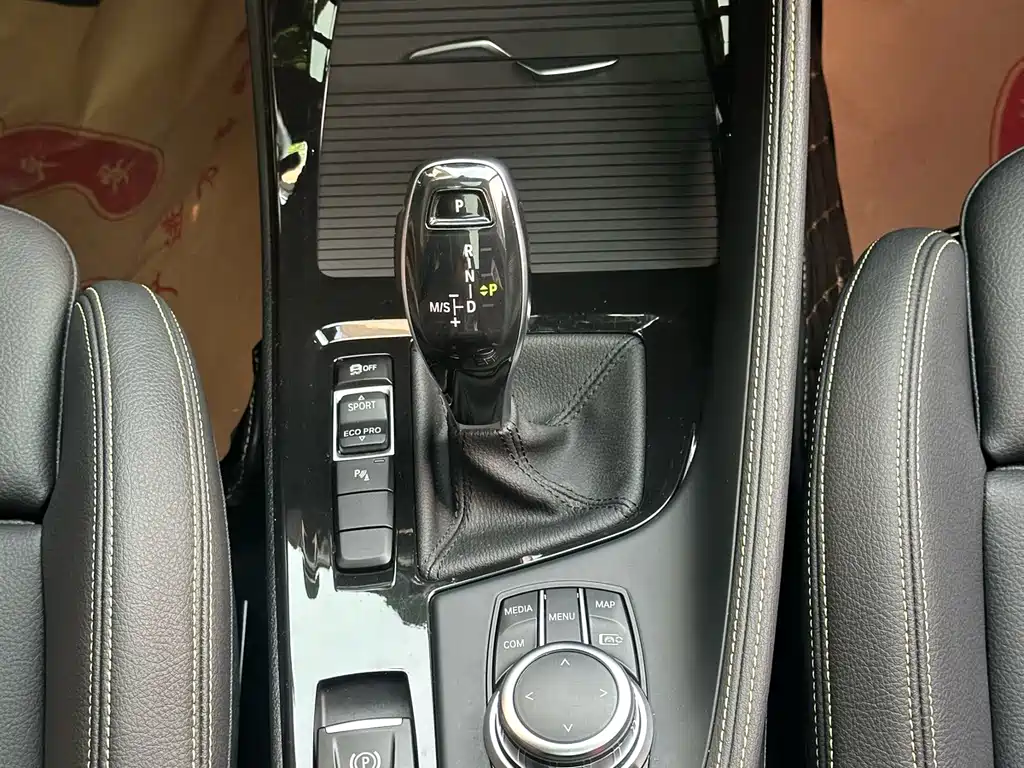 BMW X2 2023 — фото 16