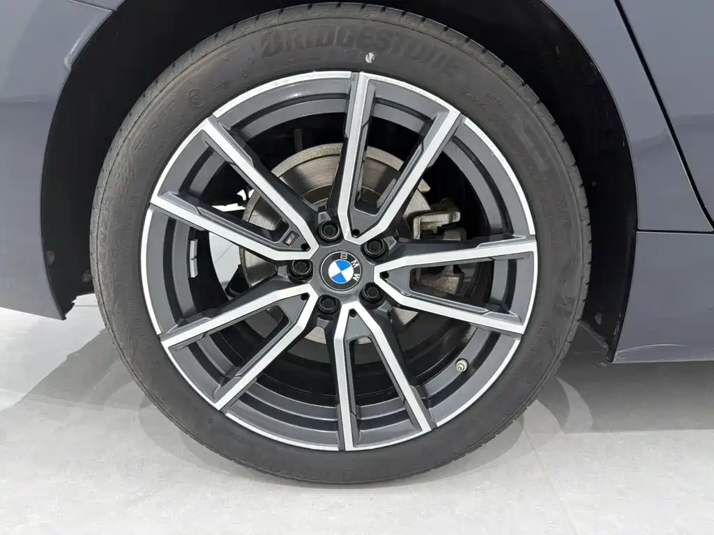 BMW 3 Series 2023 — фото 18