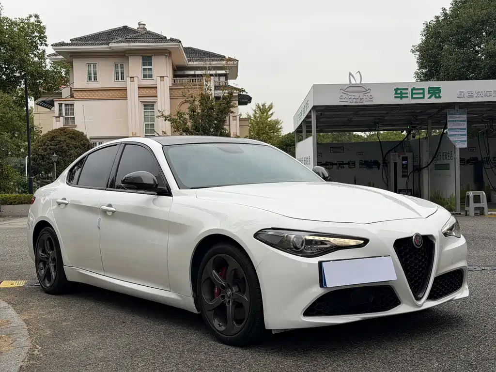 Alfa Romeo Giulia Juliet 2020 — фото 4