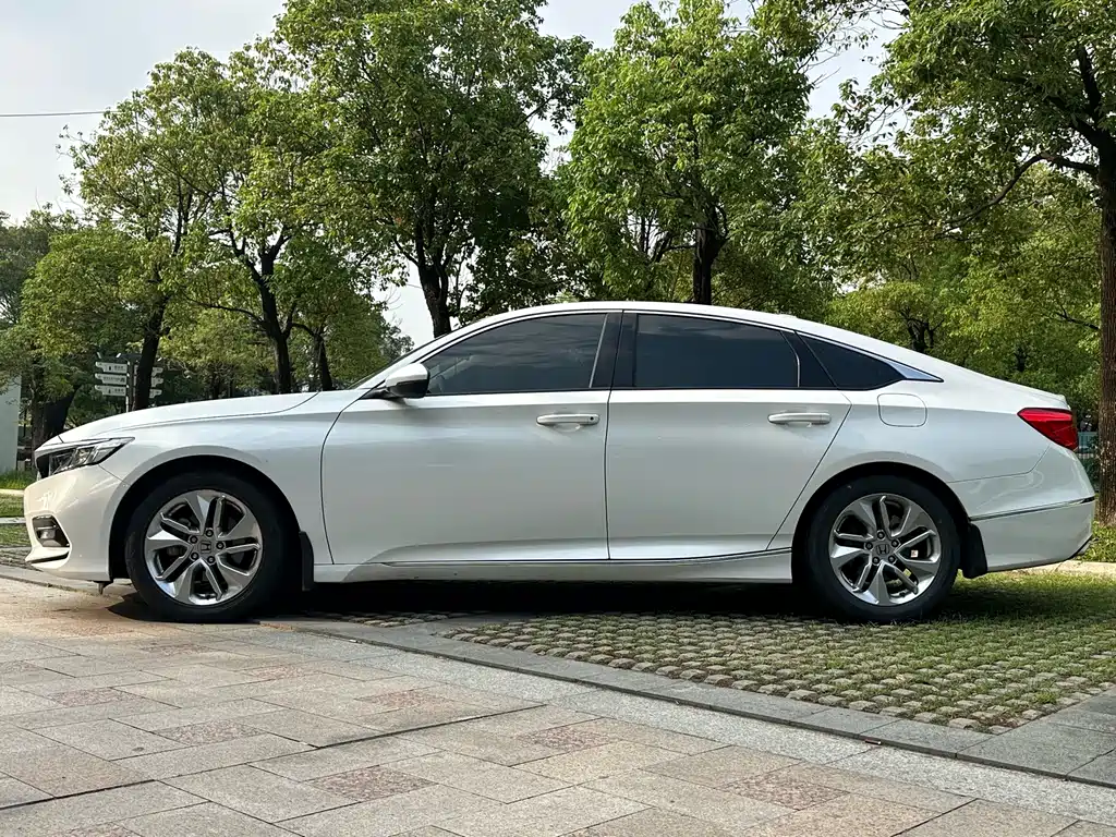 Honda Accord 2020 — фото 4