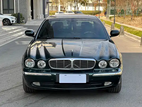 Jaguar XJ 2004