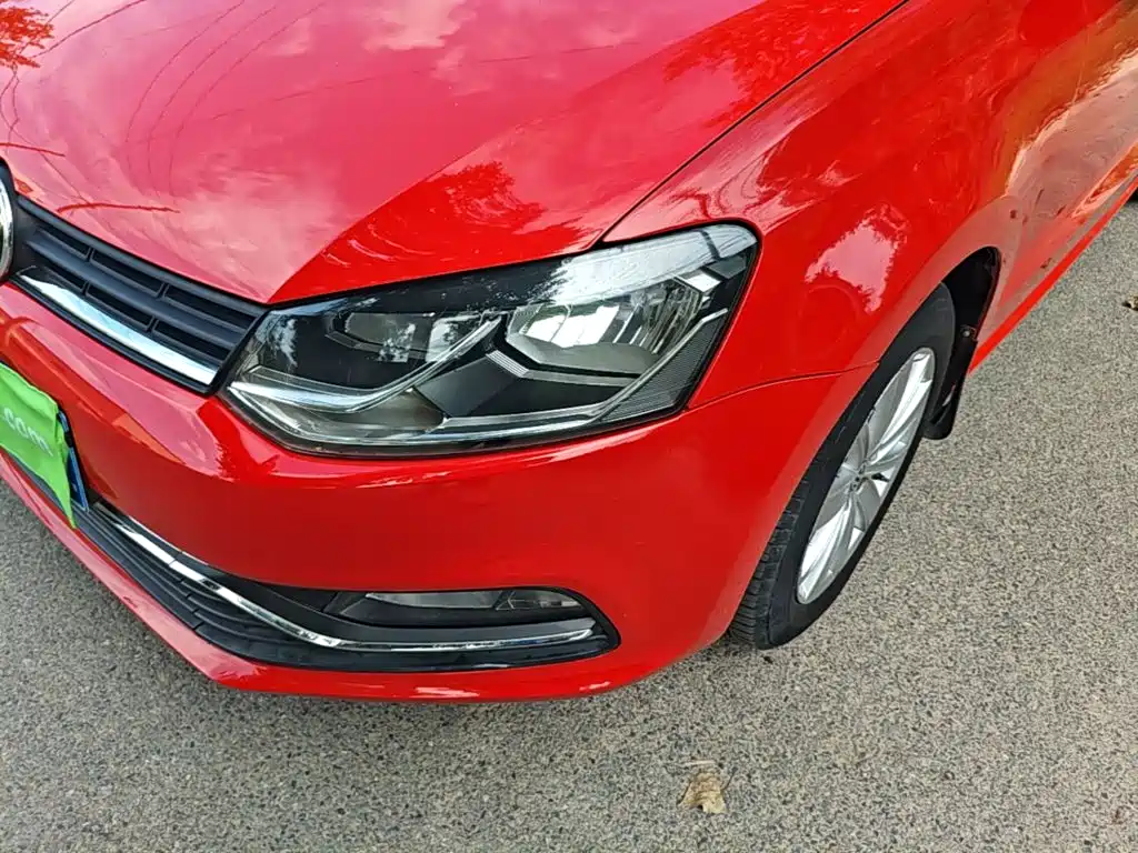 Volkswagen Polo 2015 — фото 24