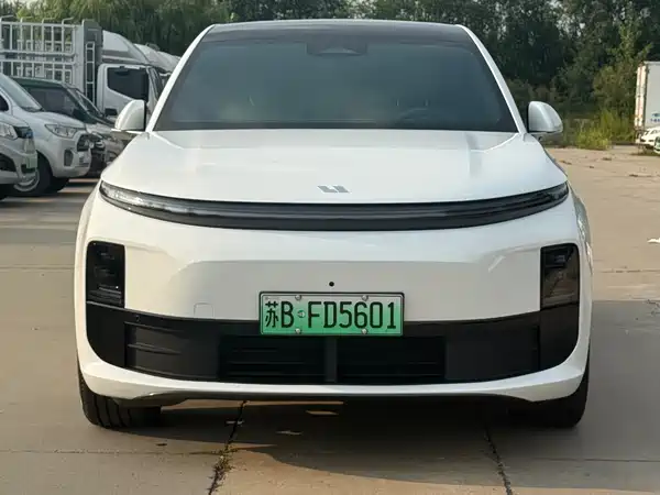 Li Auto L6 2024