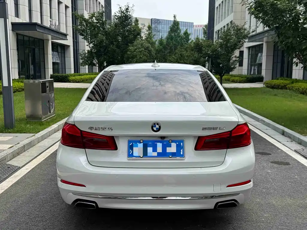 BMW 5 Series 2018 — фото 4