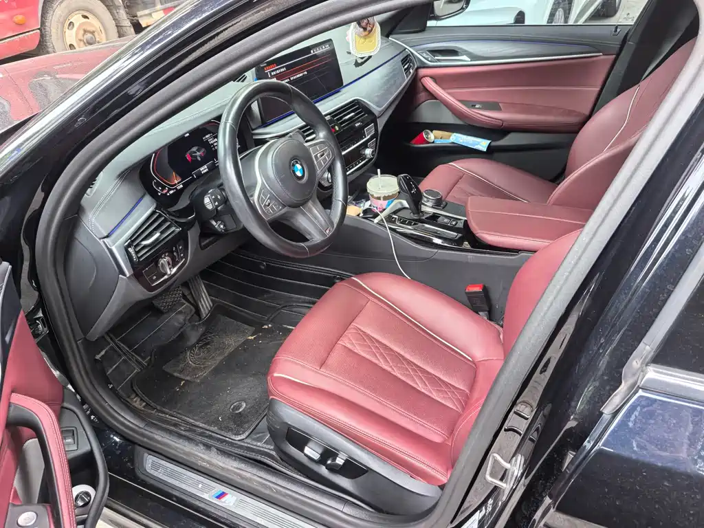 BMW 5 Series 2023