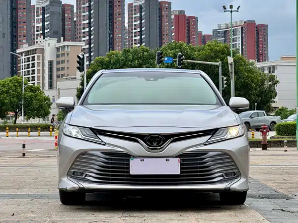 Toyota Camry 2019