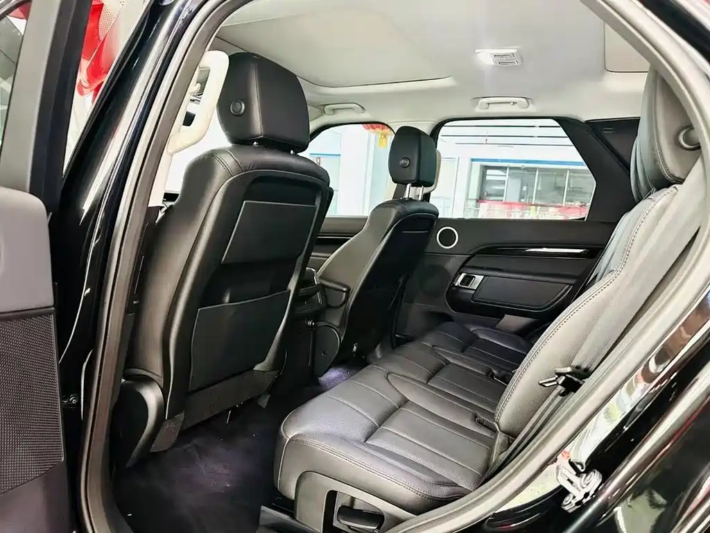 Land Rover Discovery 2018 — фото 6