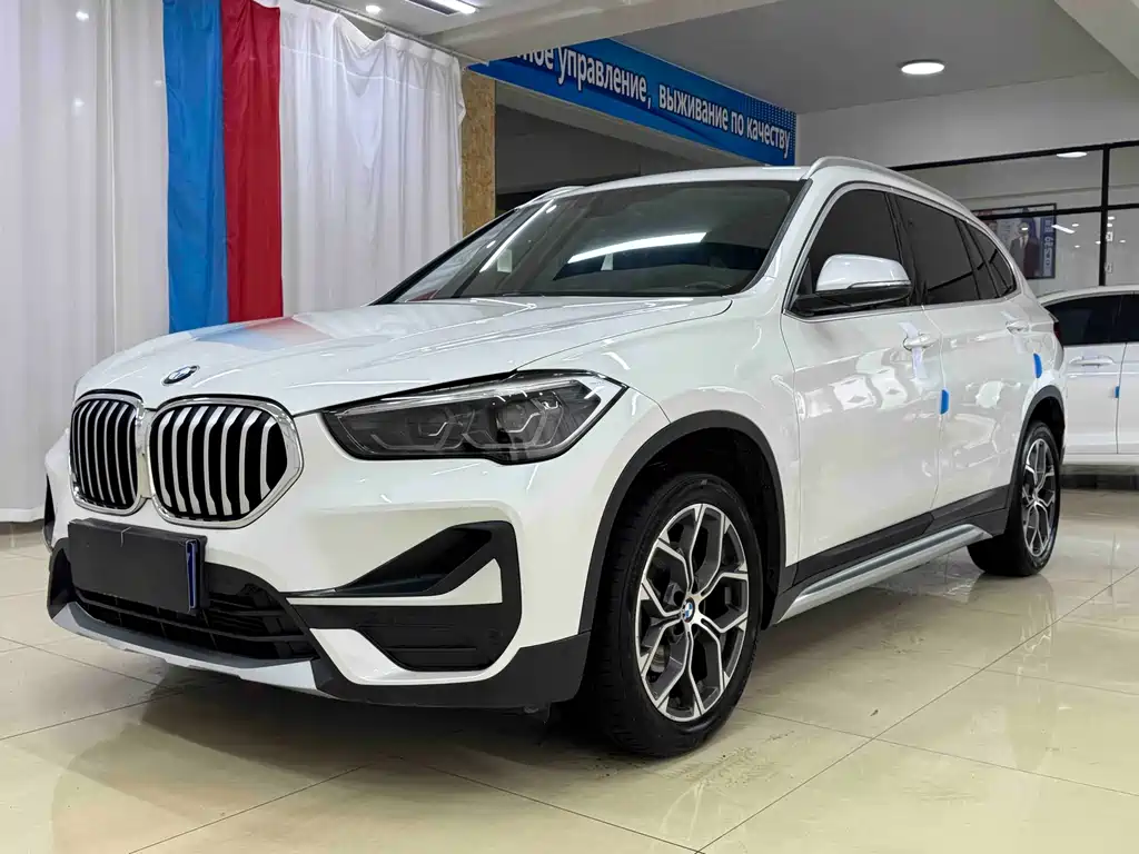 BMW X1 2021 — фото 1