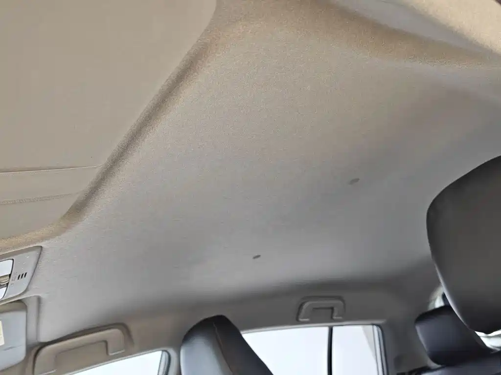 Toyota Yaris L 2023 — фото 18
