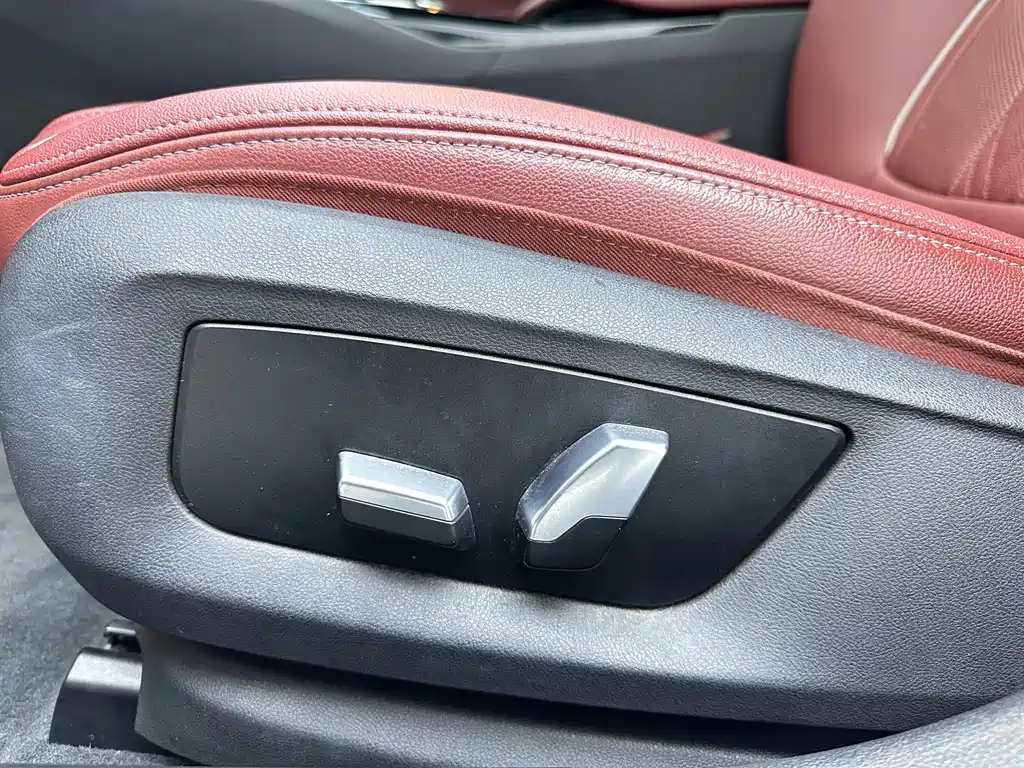 BMW 5 Series 2022 — фото 16