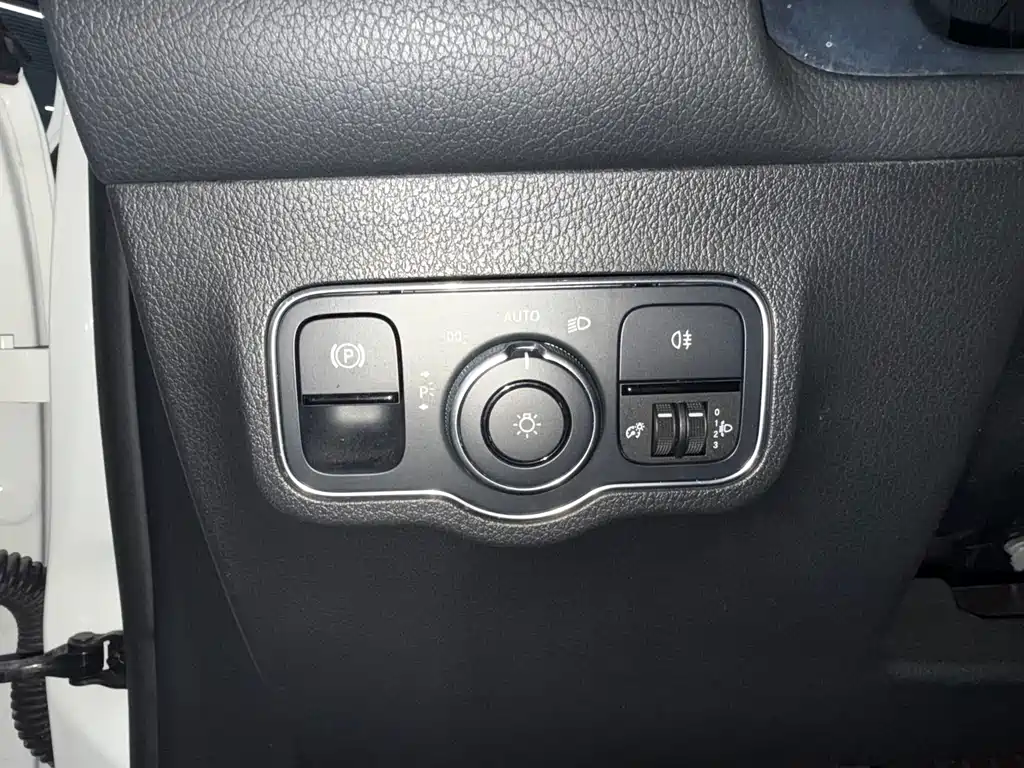 Mercedes-Benz GLB 2021 — фото 15