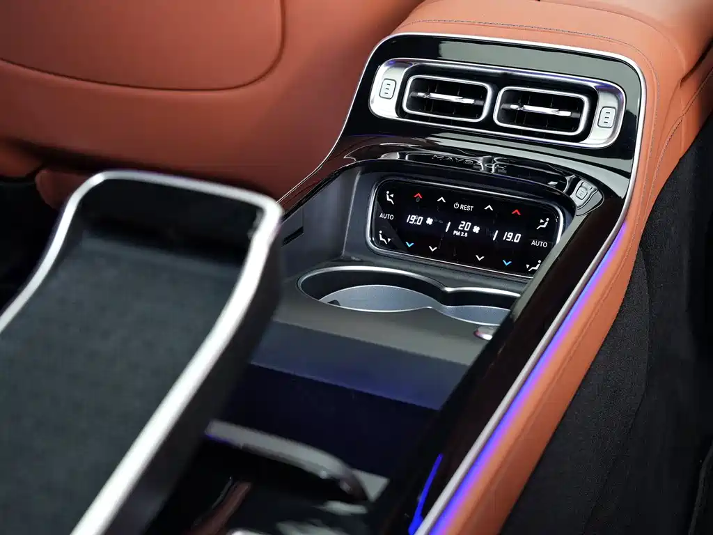 Mercedes-Benz S-Class 2023 — фото 17