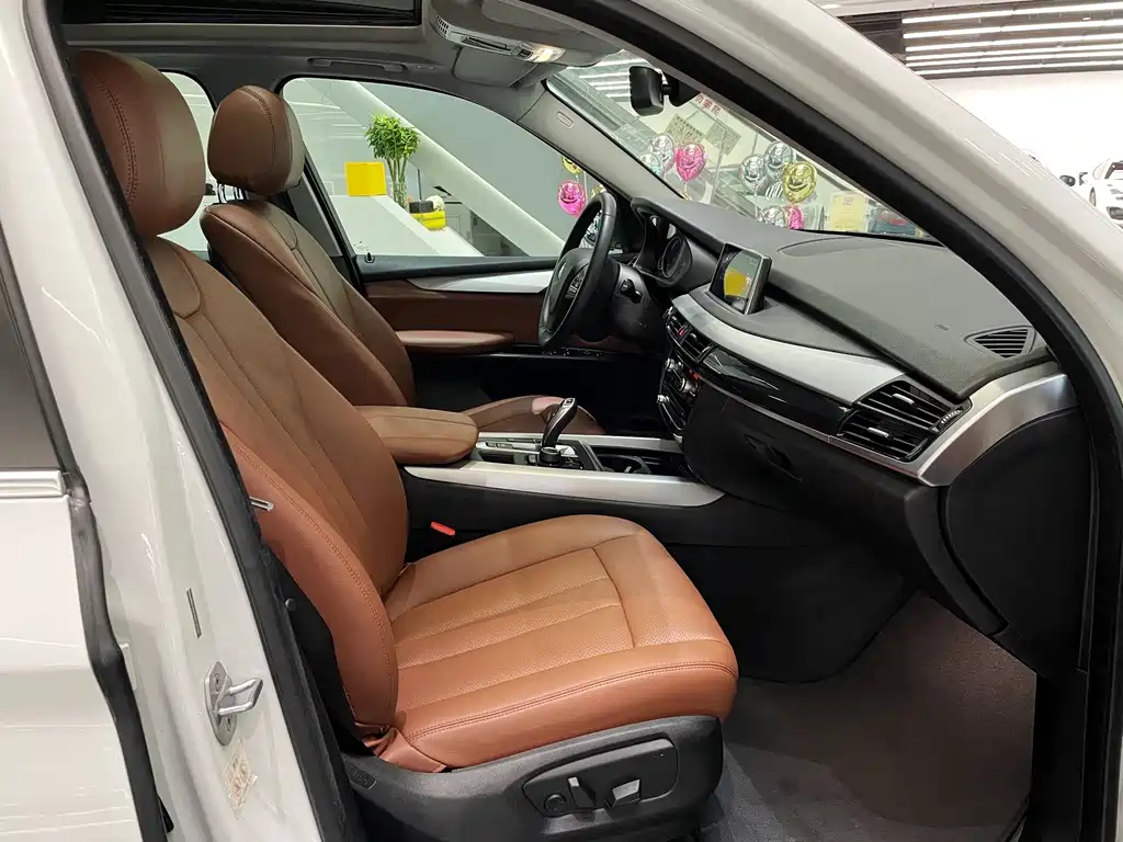 BMW X5 2019 — фото 15