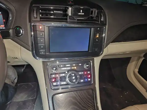 Lincoln Continental 2019