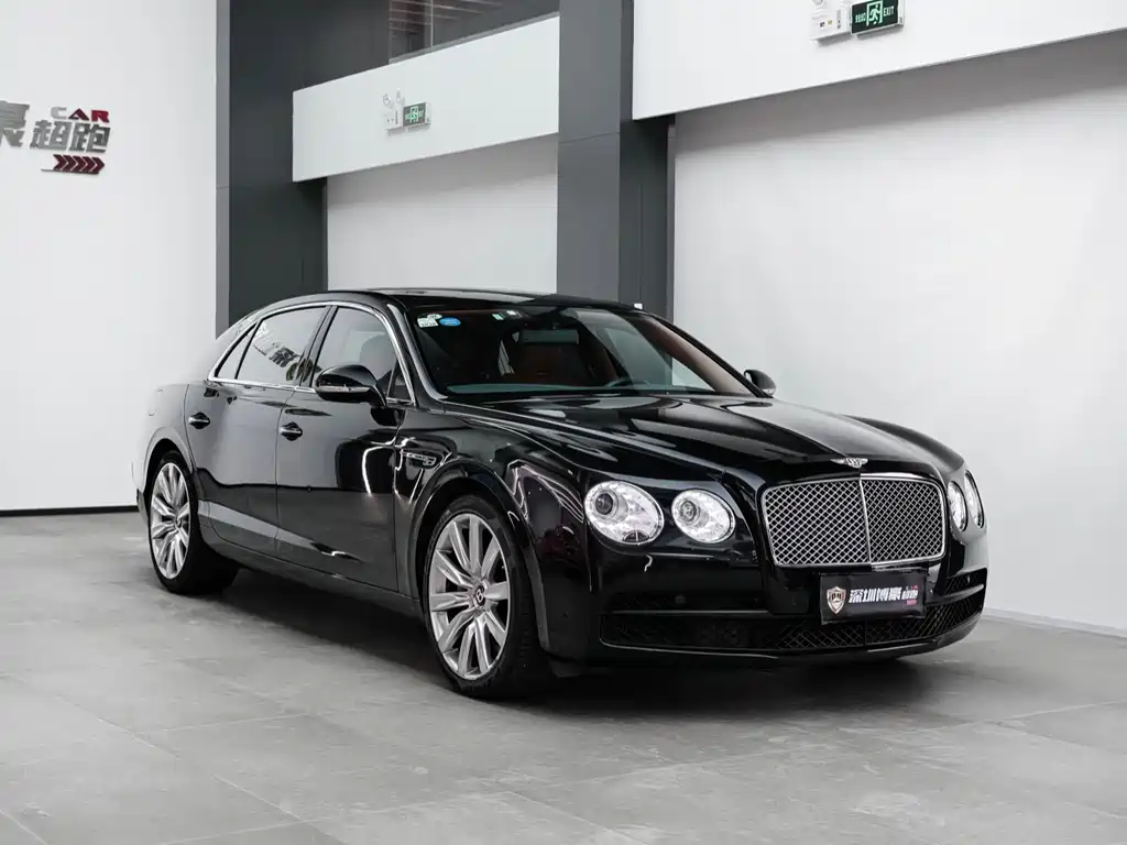 Bentley Flying Spur 2018 — фото 15
