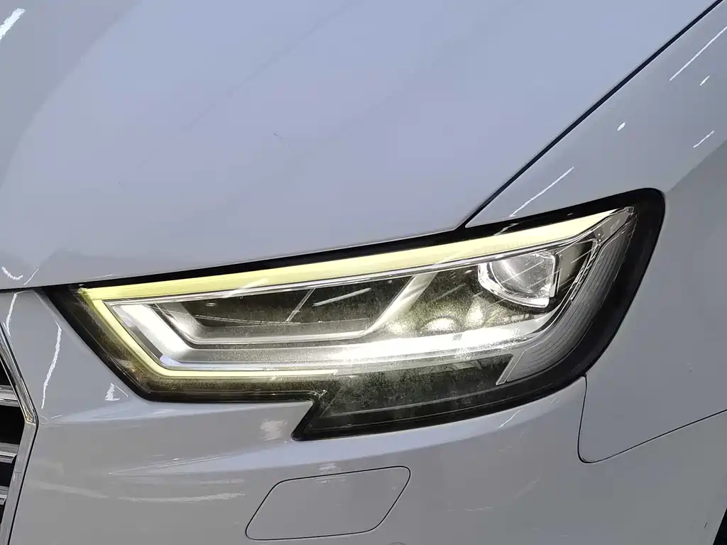 Audi A3 2018 — фото 17