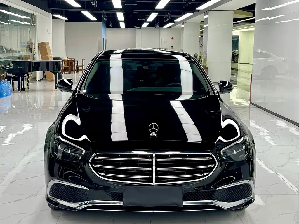 Mercedes-Benz E-Class 2021