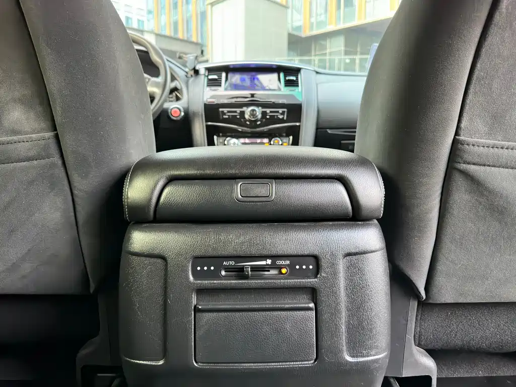 Nissan Patrol 2017 — фото 19