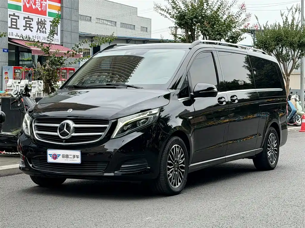 Mercedes-Benz V-Class 2018 — фото 1