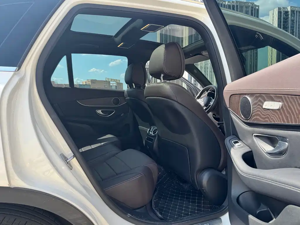 Mercedes-Benz GLC 2020 — фото 13