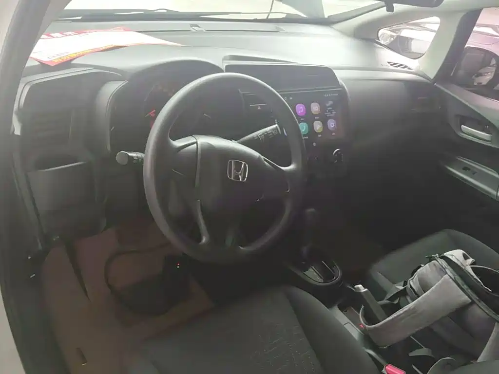 Honda Fit 2018 — фото 10