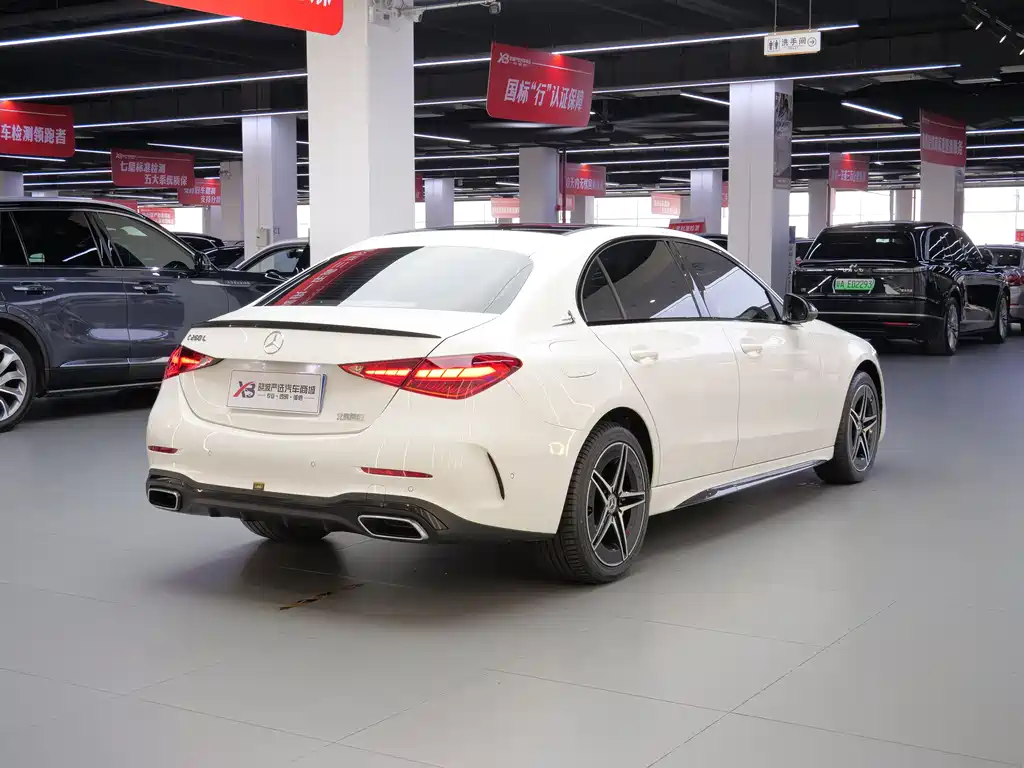 Mercedes-Benz C-Class 2023 — фото 6