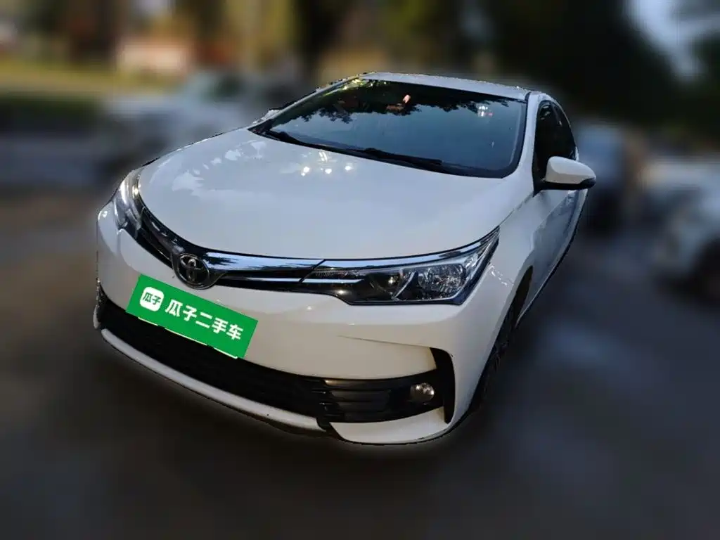 Toyota Corolla 2017 — фото 2