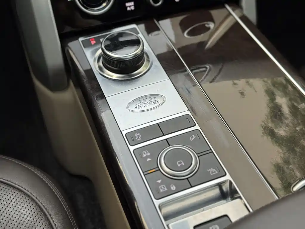 Land Rover Range Rover 2020 — фото 12