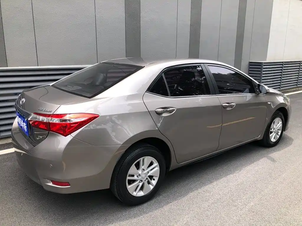 Toyota Corolla 2016 — фото 12