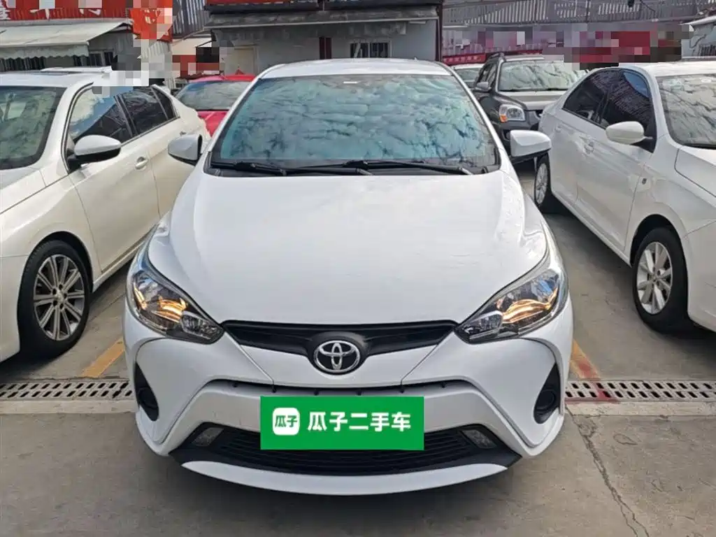 Toyota Yaris L 2018 — фото 3