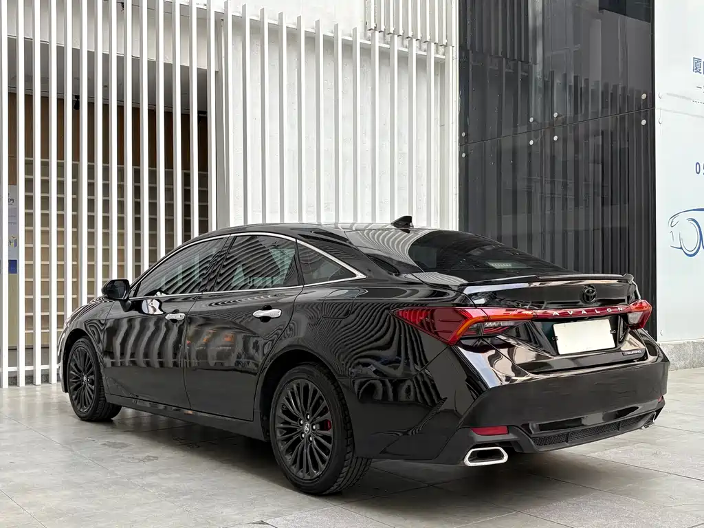 Toyota Avalon 2019 — фото 14