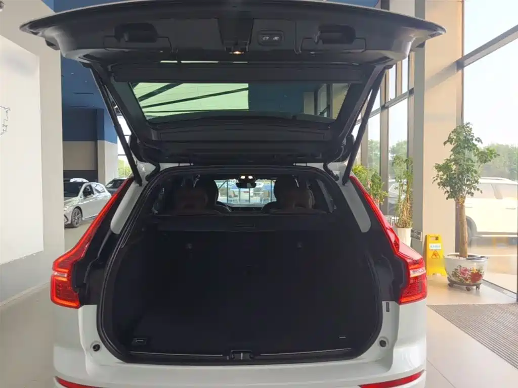 Volvo XC60 PHEV 2024 — фото 19