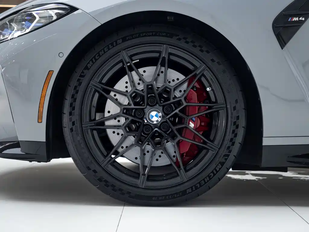 BMW M4 2023 — фото 3