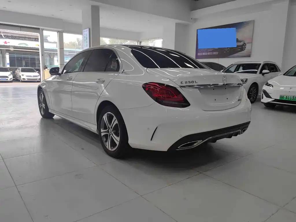 Mercedes-Benz C-Class 2020 — фото 10