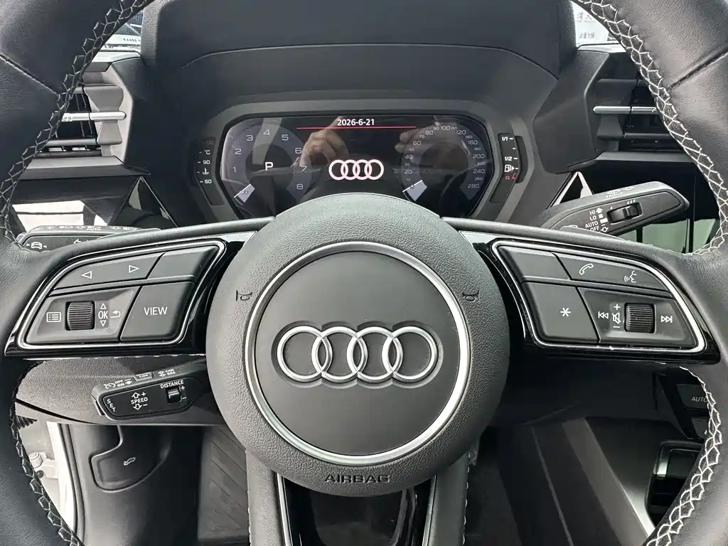 Audi A3 2022 — фото 13