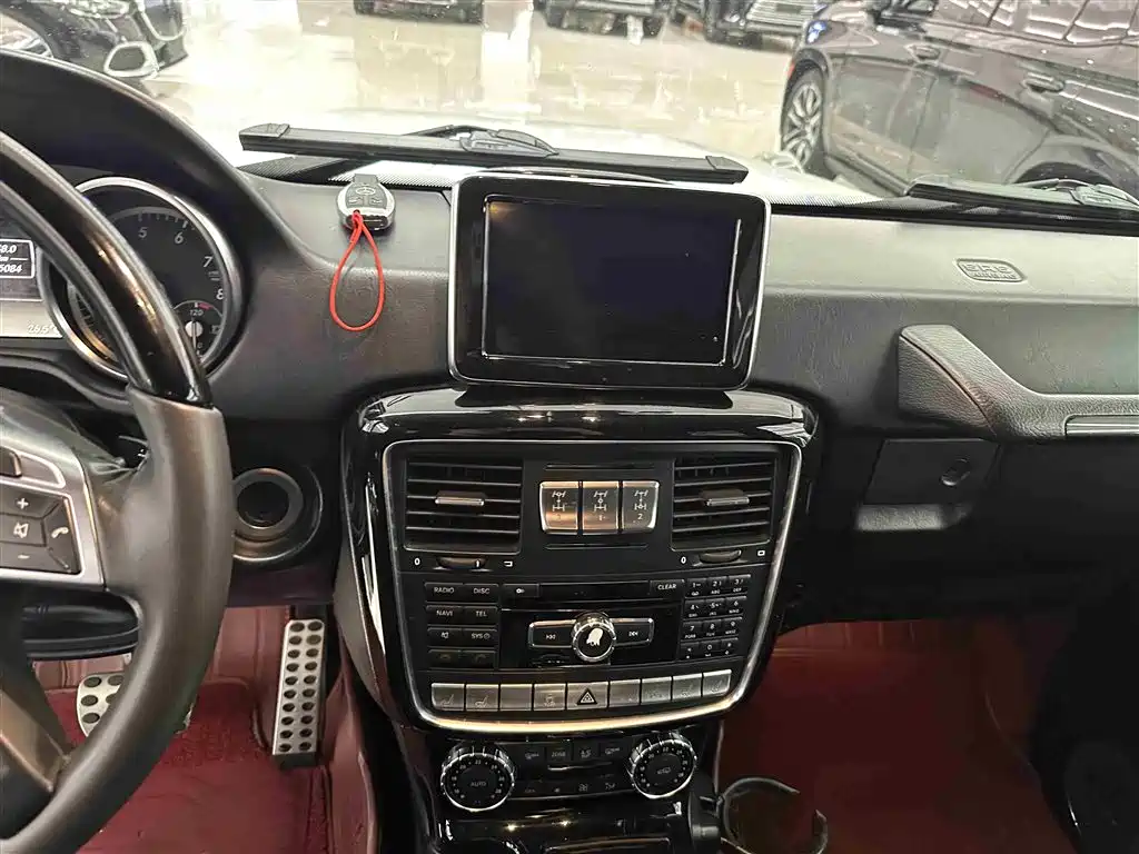 Mercedes-Benz G-Class 2016 — фото 16
