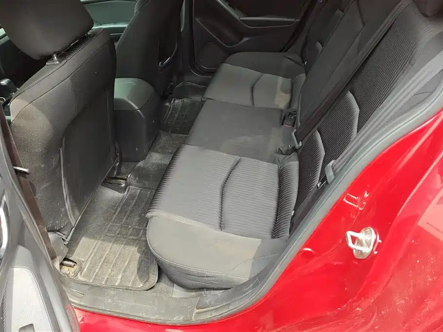 Mazda 3 Axela 2015 — фото 10