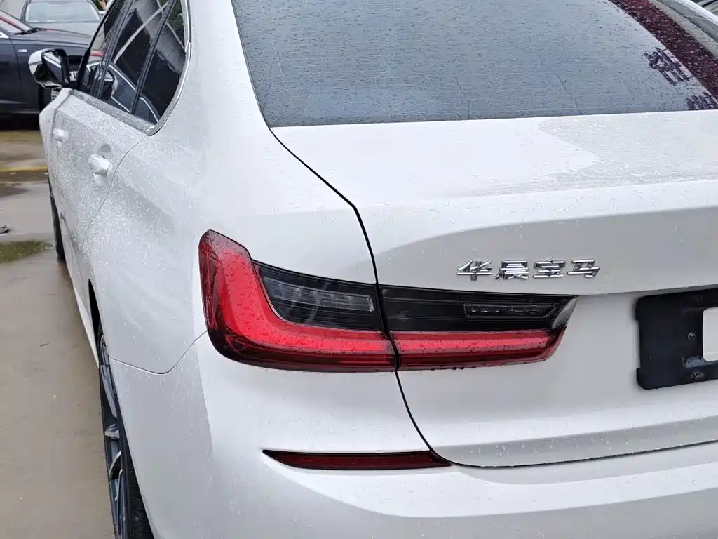 BMW 3 Series 2022