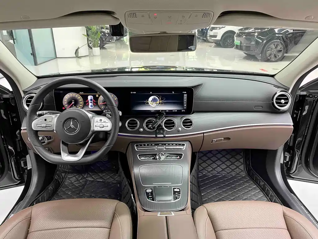 Mercedes-Benz E-Class 2020 — фото 14