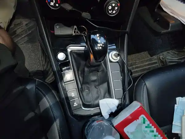 Volkswagen Sagitar 2021